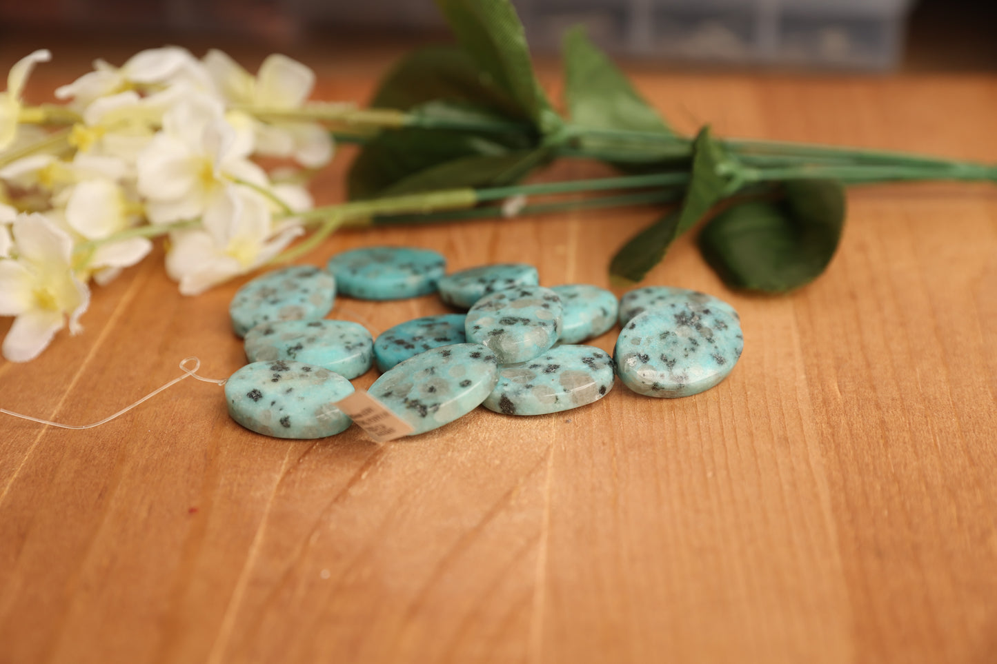 Dyed Aqua Kiwi Jasper Oval Beads — approx. 28 × 20 mm
Approx. 13.5” strand