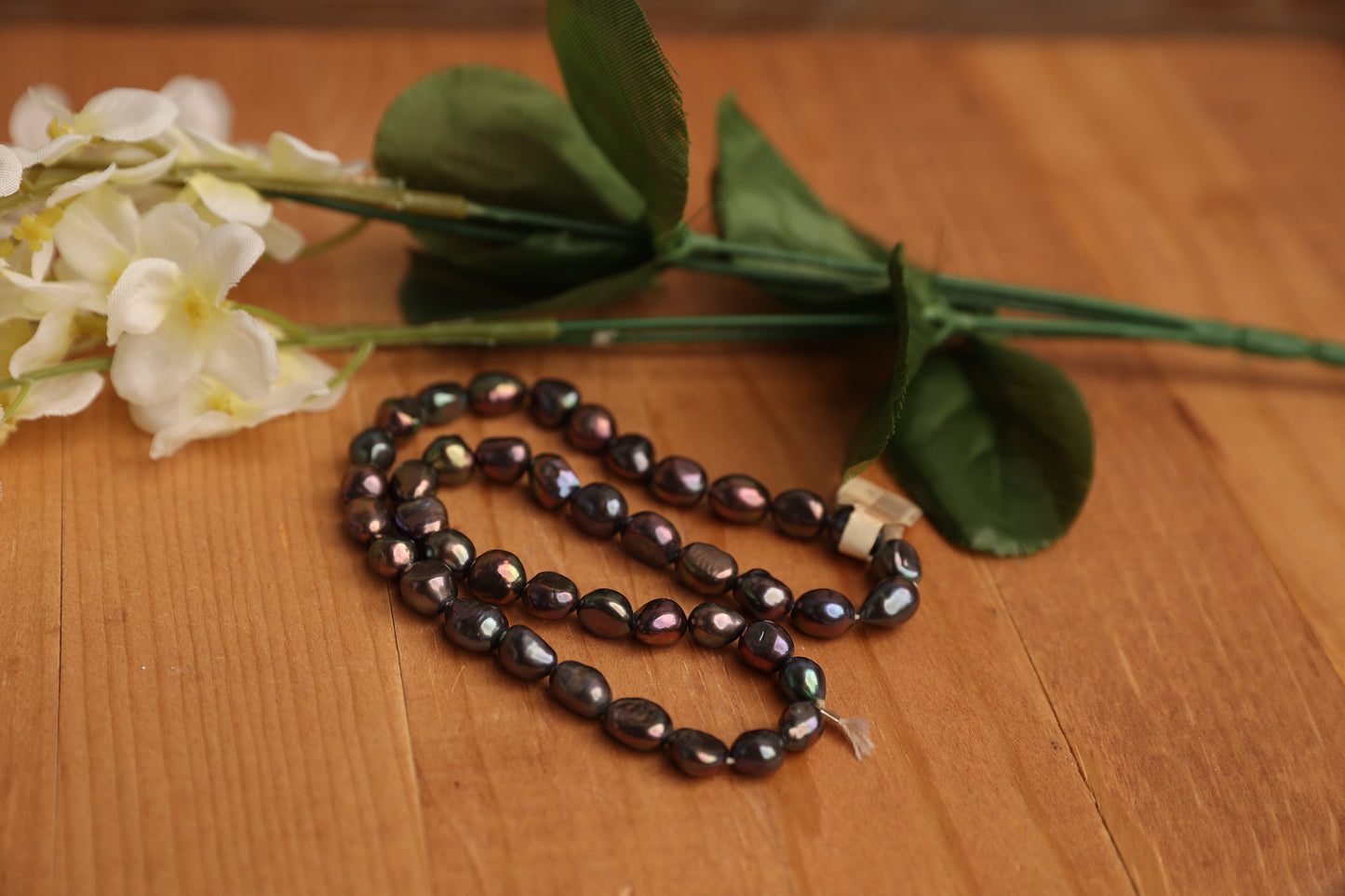 Peacock Freshwater Pearls – approx. 8×10mm