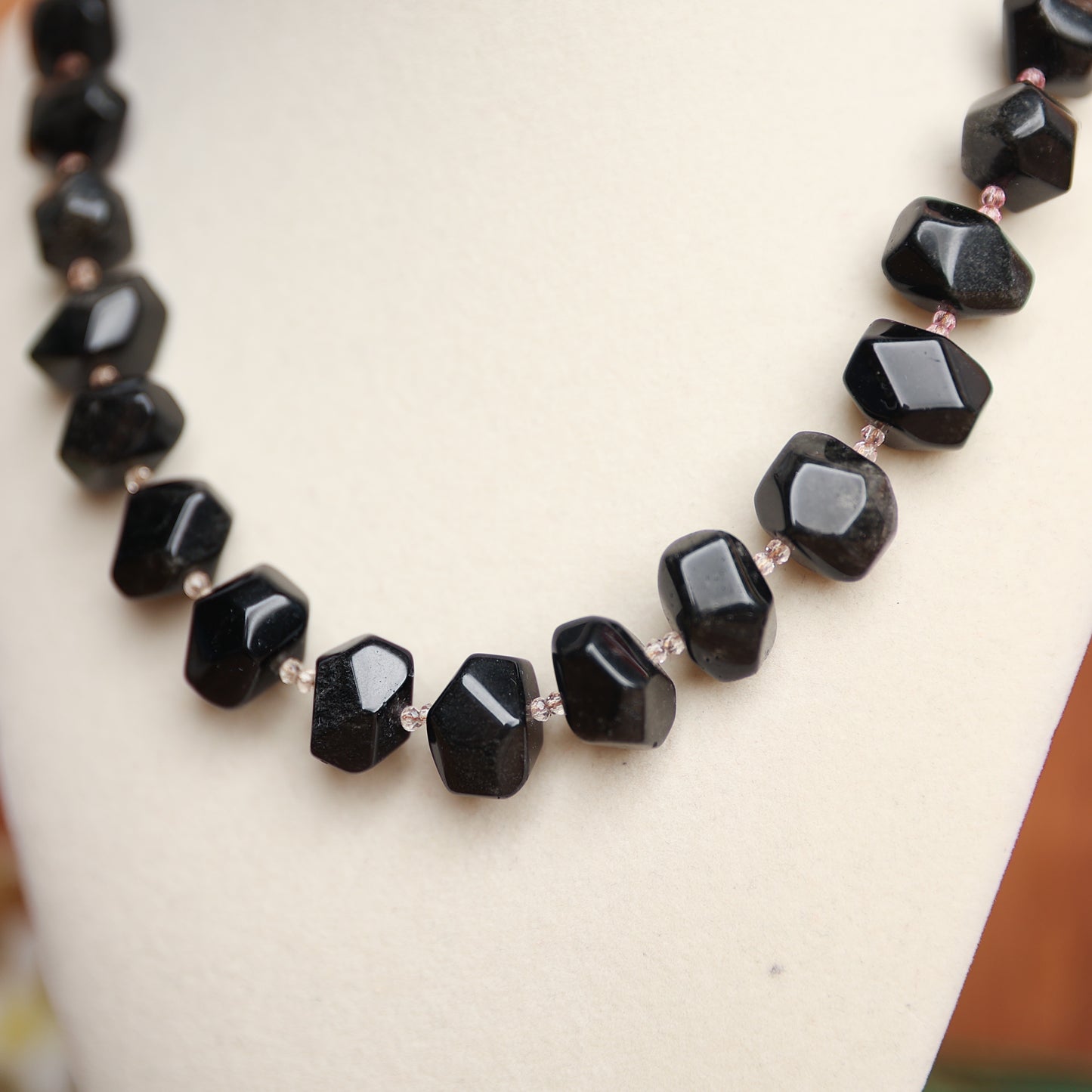 Black Agate &amp; Ombré Glass Necklace – 17.5" + Extender