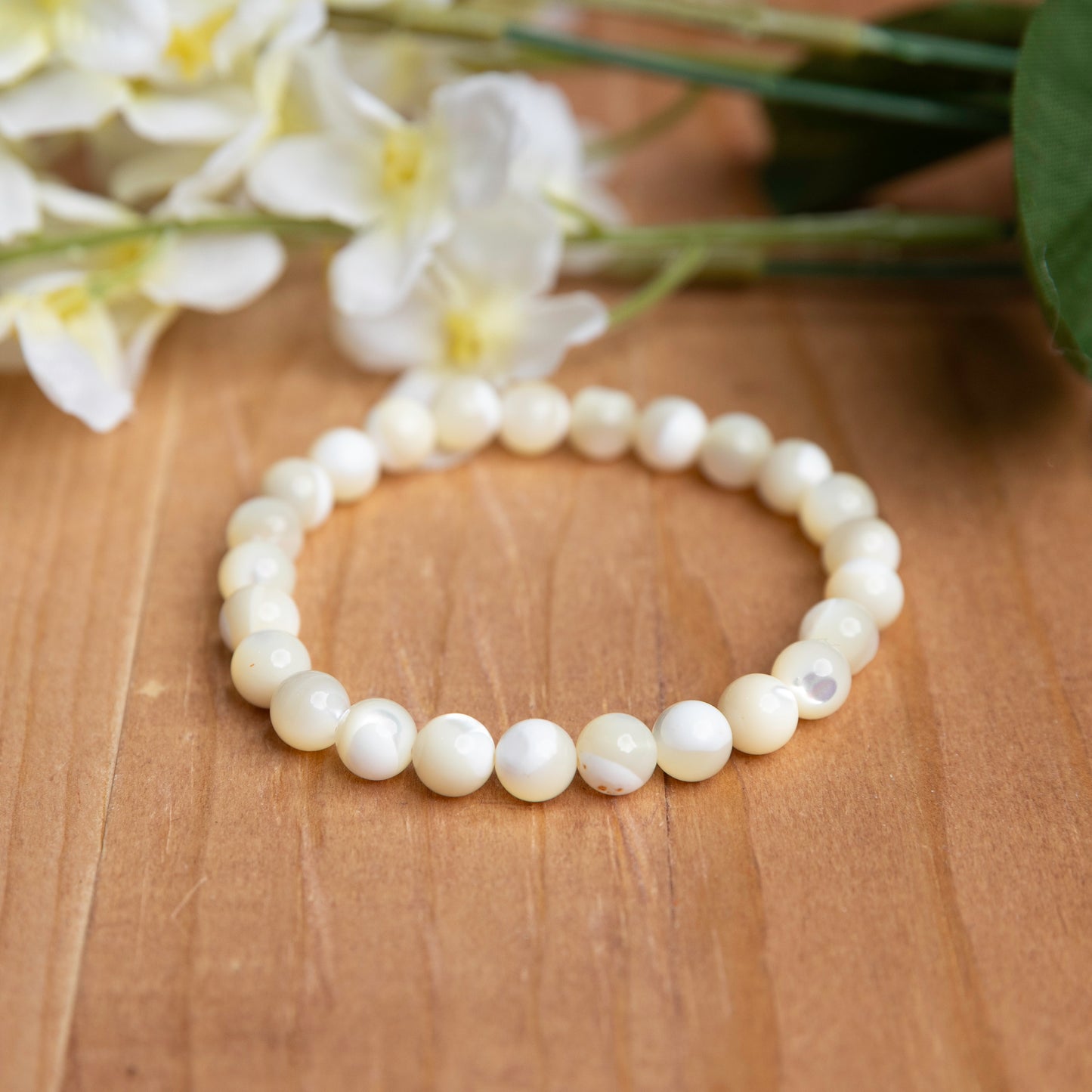 Mother of Pearl - 6 inches unstretched