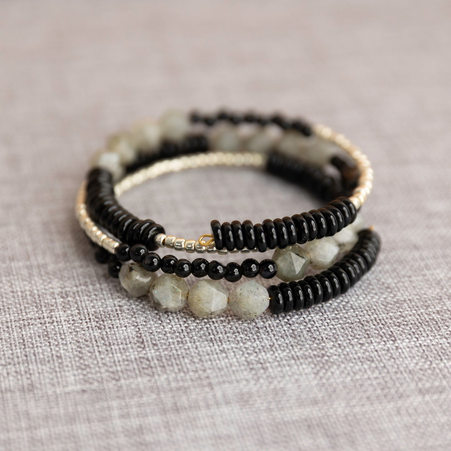 Memory Wire Bracelet – Black Agate, Obsidian & Labradorite w/ Seed Beads