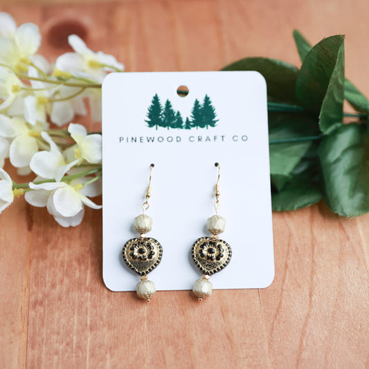 Black with Gold Wash Czech Hearts