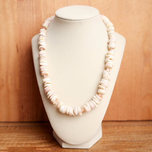 Pink Conch Shell &amp; Rose Quartz Necklace